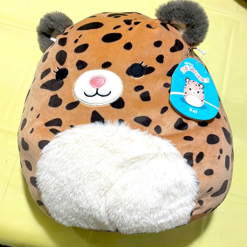 New tag on 12 inch squishmellows Kei